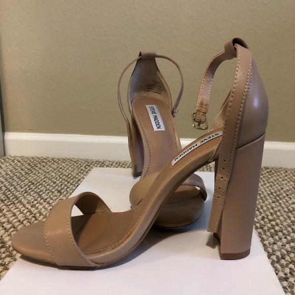 Steve Madden Shoes - Steve Madden Carson Sandal in Blush Leather Size 7